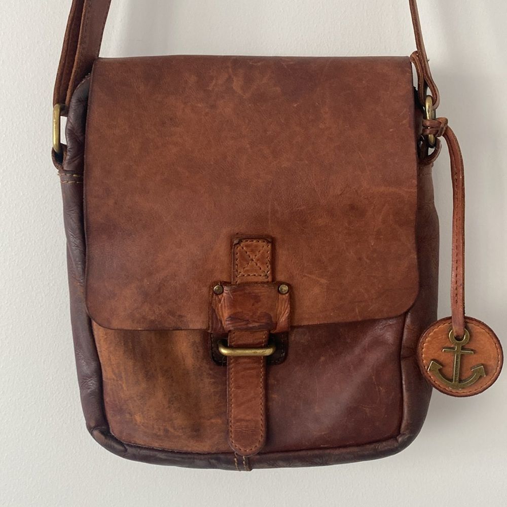 Harbour 2nd: Brown Leather Crossbody Adjustable Strap Bag - Gently Used